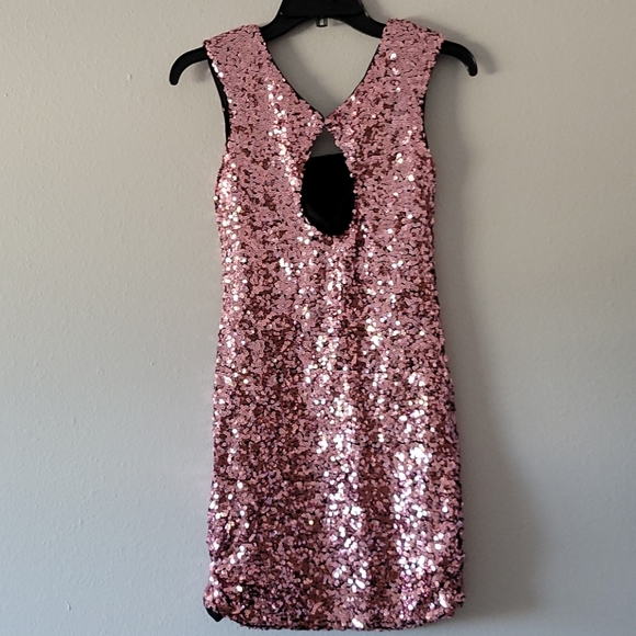Pink sequin dress - Picture 3 of 4